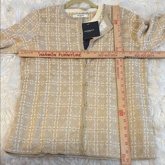 Vintage Liz Claiborne gold/tan Patterned Cardigan - Picture 6 of 9